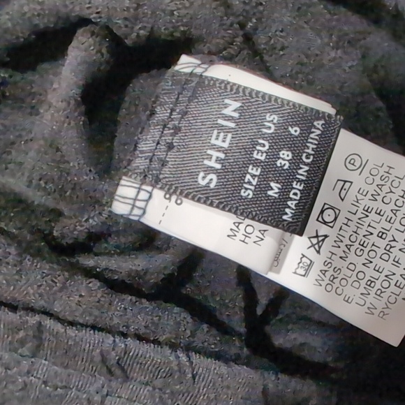 One Piece - Picture 3 of 3